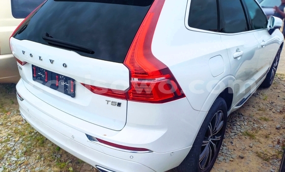Sayi Na hannu Volvo XC60 White Mota in Cotonou a Benin Sayi Na hannu Volvo XC60 White Mota in Cotonou a Benin