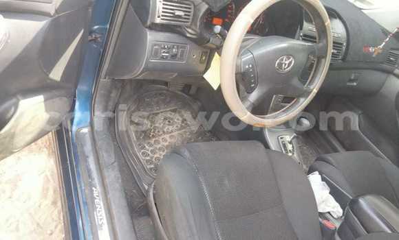 Ra Àlòkù Toyota Avensis Blue Ọkọ̀ in Cotonou ni Benin Ra Àlòkù Toyota Avensis Blue Ọkọ̀ in Cotonou ni Benin
