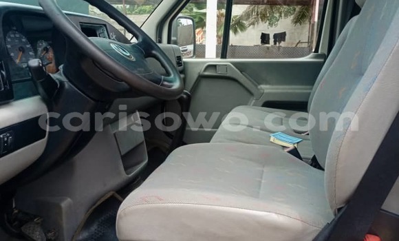 Acheter Occasion Voiture Volkswagen California Blanc à Cotonou, Benin Acheter Occasion Voiture Volkswagen California Blanc à Cotonou, Benin