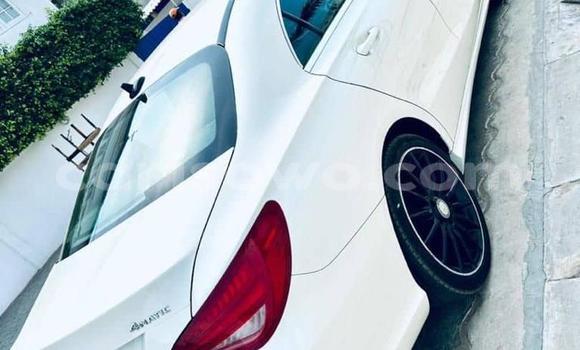 Sayi Na hannu Mercedes-Benz CLA-klasse White Mota in Cotonou a Benin Sayi Na hannu Mercedes-Benz CLA-klasse White Mota in Cotonou a Benin