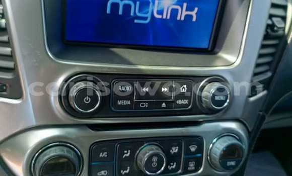 Sayi Na hannu Chevrolet Suburban White Mota in Cotonou a Benin Sayi Na hannu Chevrolet Suburban White Mota in Cotonou a Benin