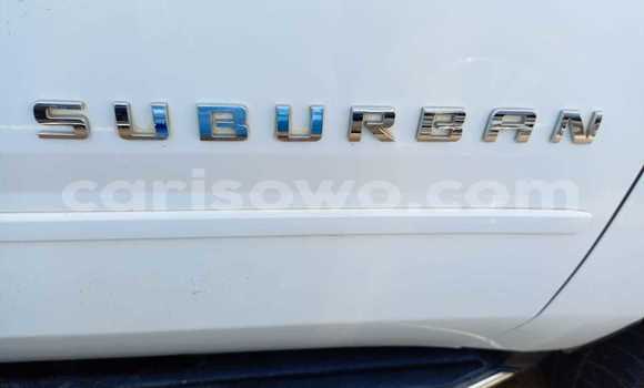Sayi Na hannu Chevrolet Suburban White Mota in Cotonou a Benin Sayi Na hannu Chevrolet Suburban White Mota in Cotonou a Benin