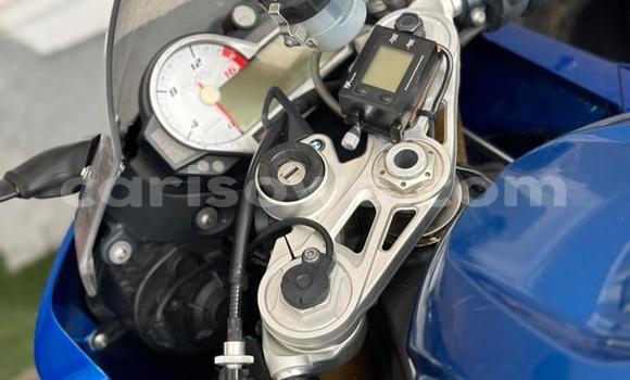 Ra Imported BMW S 1000 funfun Mọto in Cotonou ni Benin Ra Imported BMW S 1000 funfun Mọto in Cotonou ni Benin