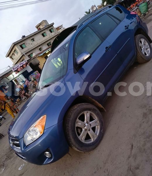 Big with watermark toyota rav4 benin cotonou 17391