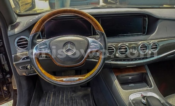 Ra Imported Mercedes-Benz S-klasse AMG Black Ọkọ̀ in Cotonou ni Benin Ra Imported Mercedes-Benz S-klasse AMG Black Ọkọ̀ in Cotonou ni Benin