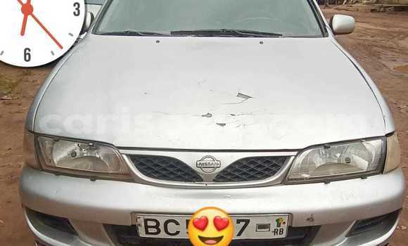 Ra Àlòkù Nissan Almera Silver Ọkọ̀ in Cotonou ni Benin