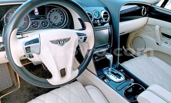 Sayi Na hannu Bentley Bentayga White Mota in Cotonou a Benin Sayi Na hannu Bentley Bentayga White Mota in Cotonou a Benin