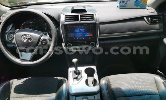 Sayi Na hannu Toyota Camry White Mota in Cotonou a Benin Sayi Na hannu Toyota Camry White Mota in Cotonou a Benin