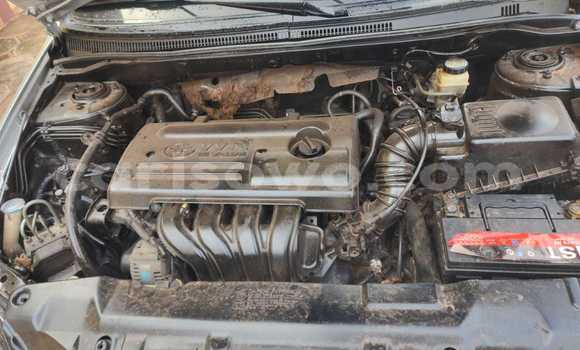 Sayi Na hannu Toyota Corolla Azurfa Mota in Cotonou a Benin Sayi Na hannu Toyota Corolla Azurfa Mota in Cotonou a Benin