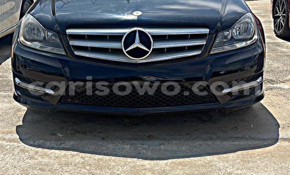 Sayi Imported Mercedes-Benz C–Class Black Mota in Abomey Calavi a Benin Sayi Imported Mercedes-Benz C–Class Black Mota in Abomey Calavi a Benin