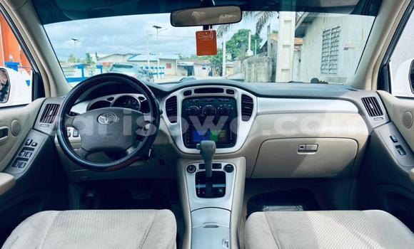 Acheter Occasion Voiture Toyota Highlander Blanc à Cotonou, Benin Acheter Occasion Voiture Toyota Highlander Blanc à Cotonou, Benin