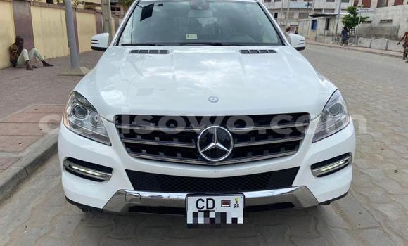 Sayi Na hannu Mercedes-Benz ML–Class White Mota in Cotonou a Benin Sayi Na hannu Mercedes-Benz ML–Class White Mota in Cotonou a Benin