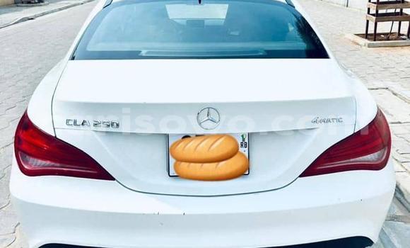 Acheter Occasion Voiture Mercedes-Benz CLA-klasse Blanc à Abomey Calavi, Benin Acheter Occasion Voiture Mercedes-Benz CLA-klasse Blanc à Abomey Calavi, Benin