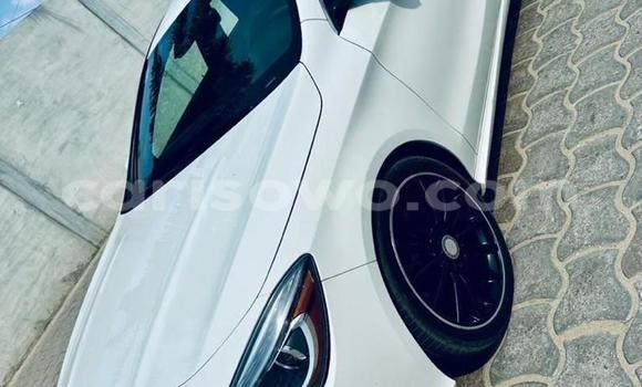 Acheter Occasion Voiture Mercedes-Benz CLA-klasse Blanc à Abomey Calavi, Benin Acheter Occasion Voiture Mercedes-Benz CLA-klasse Blanc à Abomey Calavi, Benin