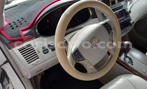 Sayi Na hannu Toyota Avalon White Mota in Cotonou a Benin Sayi Na hannu Toyota Avalon White Mota in Cotonou a Benin