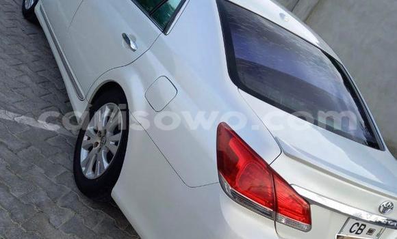 Sayi Na hannu Toyota Avalon White Mota in Cotonou a Benin Sayi Na hannu Toyota Avalon White Mota in Cotonou a Benin