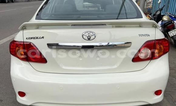 Acheter Occasion Voiture Toyota Corolla Blanc à Cotonou, Benin Acheter Occasion Voiture Toyota Corolla Blanc à Cotonou, Benin