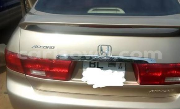 Sayi Na hannu Honda Accord Azurfa Mota in Cotonou a Benin Sayi Na hannu Honda Accord Azurfa Mota in Cotonou a Benin