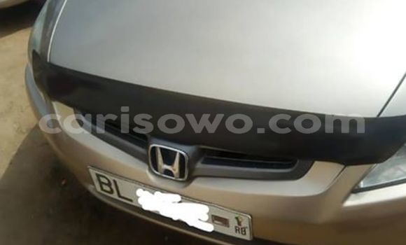 Sayi Na hannu Honda Accord Azurfa Mota in Cotonou a Benin Sayi Na hannu Honda Accord Azurfa Mota in Cotonou a Benin