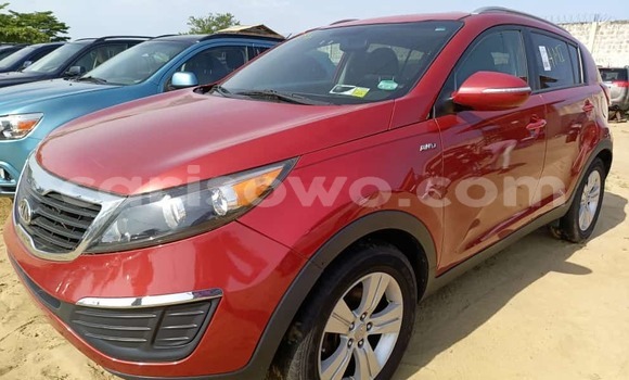 Sayi Na hannu Kia Sportage Red Mota in Cotonou a Benin Sayi Na hannu Kia Sportage Red Mota in Cotonou a Benin