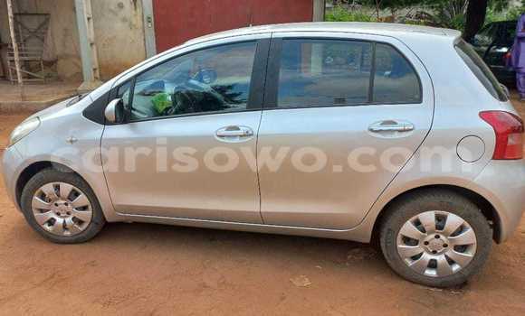 Ra Àlòkù Toyota Yaris Silver Ọkọ̀ in Cotonou ni Benin Ra Àlòkù Toyota Yaris Silver Ọkọ̀ in Cotonou ni Benin