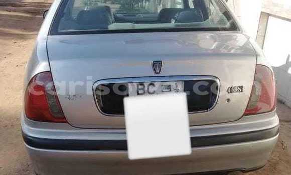 Sayi Na hannu Rover 400 Azurfa Mota in Cotonou a Benin