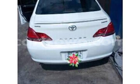 Acheter Occasion Voiture Toyota Avalon Blanc à Cotonou, Benin Acheter Occasion Voiture Toyota Avalon Blanc à Cotonou, Benin