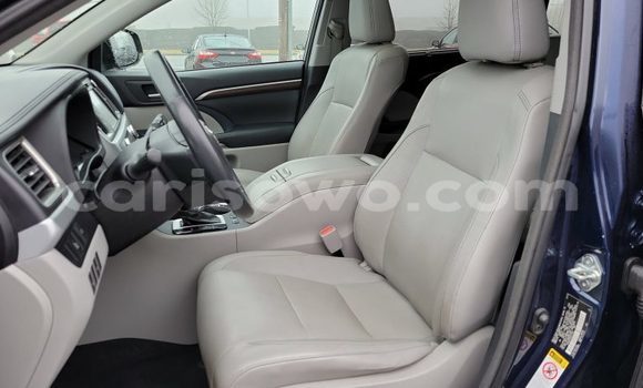 Sayi Imported Toyota Highlander Blue Mota in Import - Dubai a Benin Sayi Imported Toyota Highlander Blue Mota in Import - Dubai a Benin