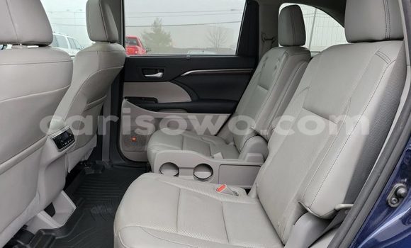 Sayi Imported Toyota Highlander Blue Mota in Import - Dubai a Benin Sayi Imported Toyota Highlander Blue Mota in Import - Dubai a Benin