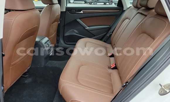 Sayi Imported Volkswagen Passat White Mota in Import - Dubai a Benin Sayi Imported Volkswagen Passat White Mota in Import - Dubai a Benin