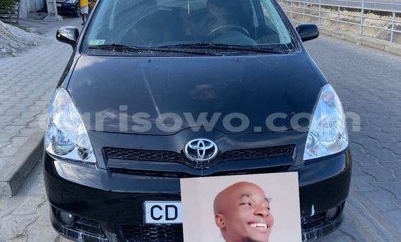 Sayi Na hannu Toyota Corolla Verso Black Mota in Cotonou a Benin Sayi Na hannu Toyota Corolla Verso Black Mota in Cotonou a Benin