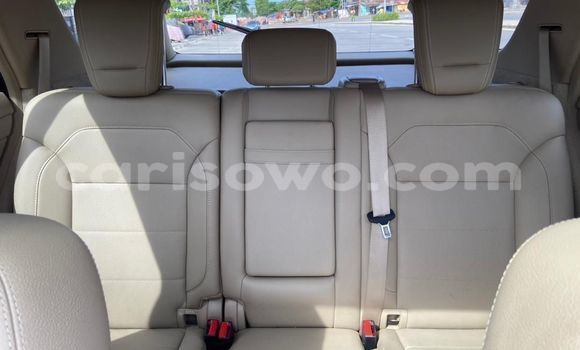 Sayi Na hannu Mercedes-Benz ML–Class Brown Mota in Cotonou a Benin Sayi Na hannu Mercedes-Benz ML–Class Brown Mota in Cotonou a Benin