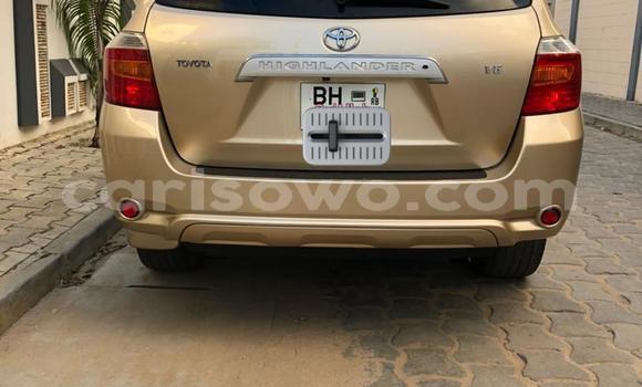 Buy Used Toyota Highlander Beige Car in Cotonou in Benign Buy Used Toyota Highlander Beige Car in Cotonou in Benign