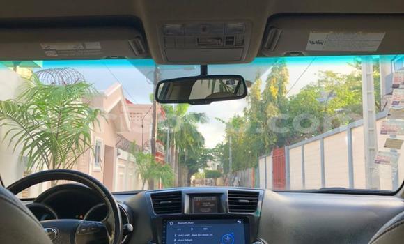 Buy Used Toyota Highlander Beige Car in Cotonou in Benign Buy Used Toyota Highlander Beige Car in Cotonou in Benign