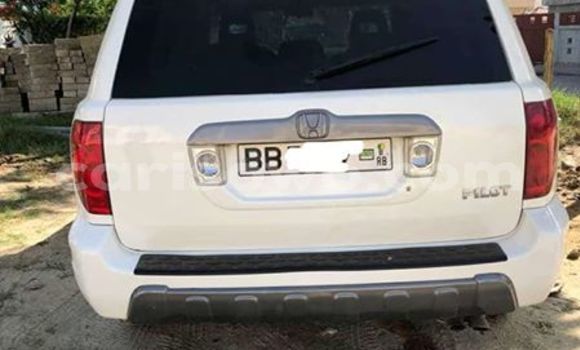 Acheter Occasion Voiture Honda Pilot Blanc à Cotonou, Benin Acheter Occasion Voiture Honda Pilot Blanc à Cotonou, Benin