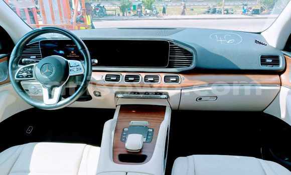 Acheter Neuf Voiture Mercedes-Benz GLE Blanc à Cotonou, Benin Acheter Neuf Voiture Mercedes-Benz GLE Blanc à Cotonou, Benin