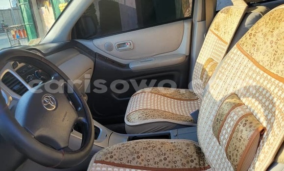 Acheter Occasion Voiture Toyota Highlander Bleu à Cotonou, Benin Acheter Occasion Voiture Toyota Highlander Bleu à Cotonou, Benin