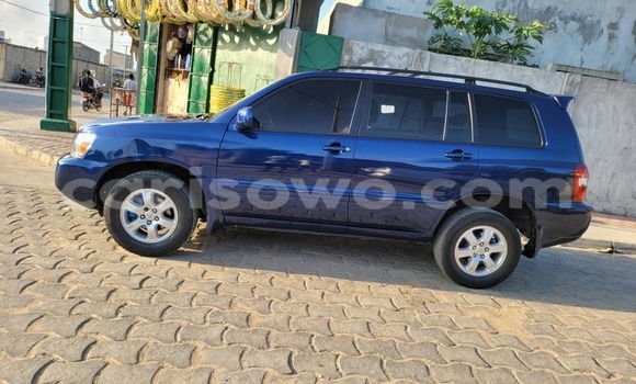 Acheter Occasion Voiture Toyota Highlander Bleu à Cotonou, Benin Acheter Occasion Voiture Toyota Highlander Bleu à Cotonou, Benin