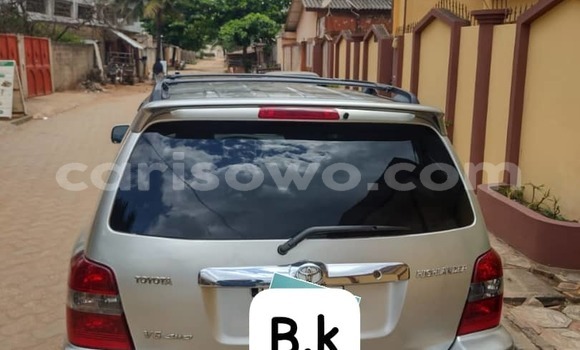 Acheter Occasion Voiture Toyota Highlander Gris à Cotonou, Benin
