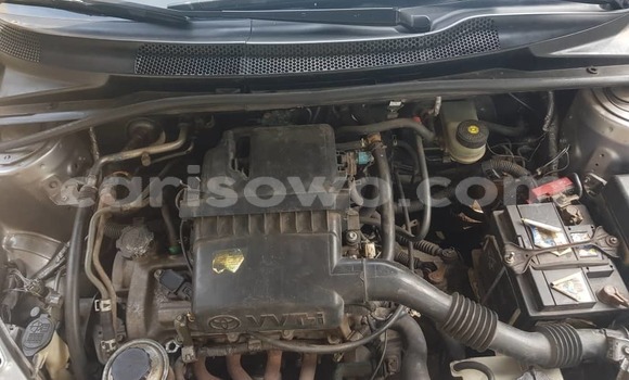 Ra Àlòkù Toyota Yaris Silver Ọkọ̀ in Cotonou ni Benin Ra Àlòkù Toyota Yaris Silver Ọkọ̀ in Cotonou ni Benin