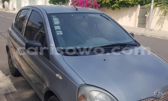 Ra Àlòkù Toyota Yaris Silver Ọkọ̀ in Cotonou ni Benin Ra Àlòkù Toyota Yaris Silver Ọkọ̀ in Cotonou ni Benin