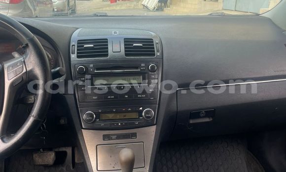 Ra Àlòkù Toyota Avensis Silver Ọkọ̀ in Cotonou ni Benin Ra Àlòkù Toyota Avensis Silver Ọkọ̀ in Cotonou ni Benin