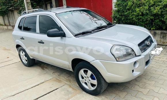 Ra Àlòkù Hyundai Tucson Silver Ọkọ̀ in Cotonou ni Benin Ra Àlòkù Hyundai Tucson Silver Ọkọ̀ in Cotonou ni Benin