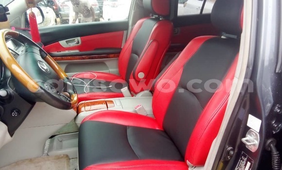 Acheter Occasion Voiture Lexus RX 330 Noir à Cotonou, Benin Acheter Occasion Voiture Lexus RX 330 Noir à Cotonou, Benin