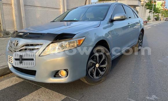 Ra Àlòkù Toyota Camry Blue Ọkọ̀ in Cotonou ni Benin Ra Àlòkù Toyota Camry Blue Ọkọ̀ in Cotonou ni Benin