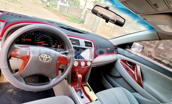 Ra Àlòkù Toyota Camry Silver Ọkọ̀ in Cotonou ni Benin Ra Àlòkù Toyota Camry Silver Ọkọ̀ in Cotonou ni Benin