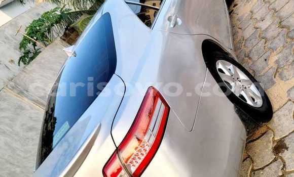 Ra Àlòkù Toyota Camry Silver Ọkọ̀ in Cotonou ni Benin Ra Àlòkù Toyota Camry Silver Ọkọ̀ in Cotonou ni Benin
