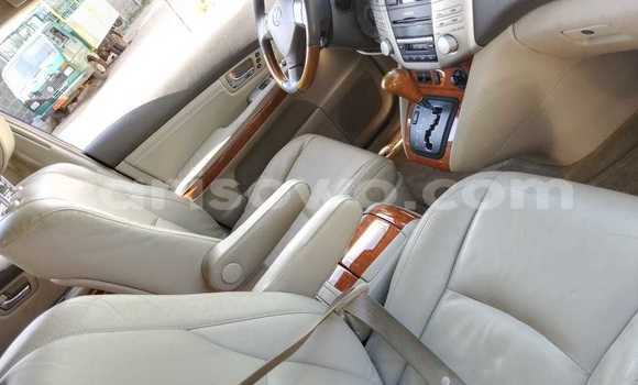 Ra Àlòkù Lexus RX 330 Silver Ọkọ̀ in Cotonou ni Benin Ra Àlòkù Lexus RX 330 Silver Ọkọ̀ in Cotonou ni Benin