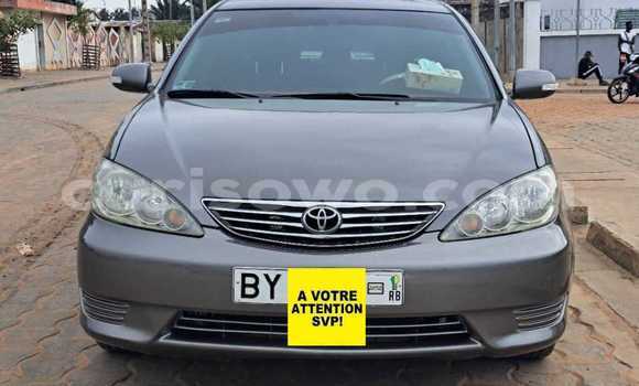 Ra Àlòkù Toyota Camry Brown Ọkọ̀ in Cotonou ni Benin