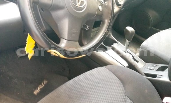 Ra Àlòkù Toyota RAV4 Silver Ọkọ̀ in Cotonou ni Benin Ra Àlòkù Toyota RAV4 Silver Ọkọ̀ in Cotonou ni Benin